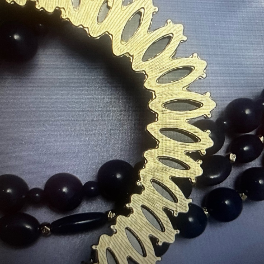 Premier Designs NWT In the Navy Beaded Necklace with Gold Accents - Picture 13 of 15